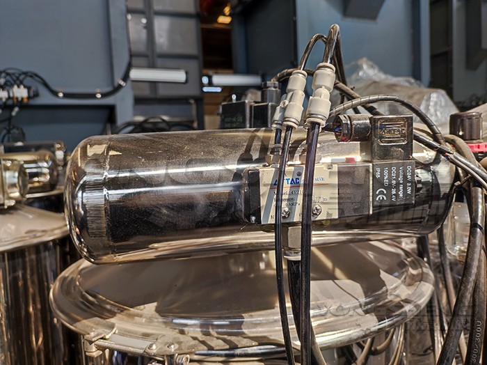 真空上料機(jī)反吹氣包